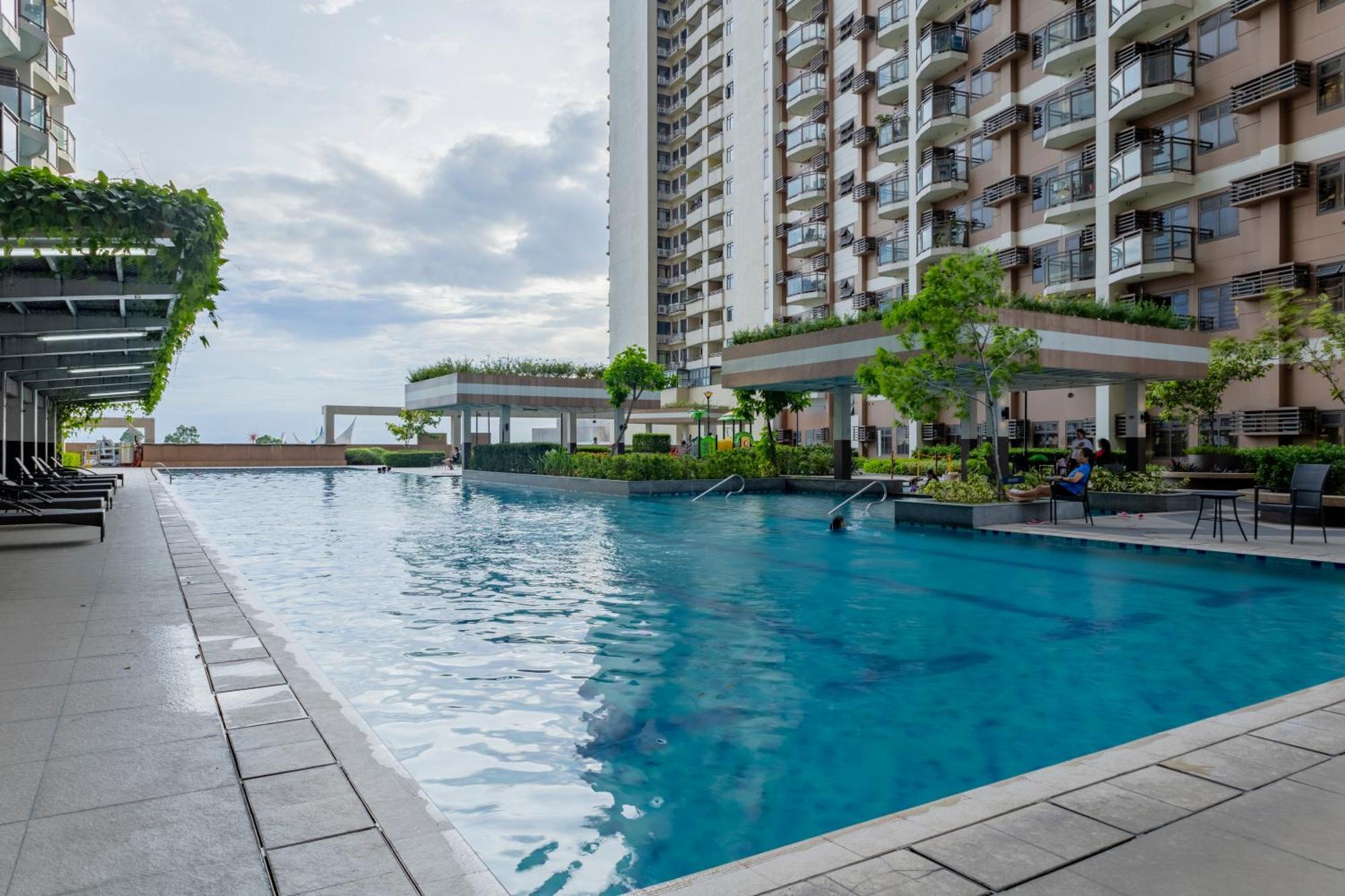 Aparthotel The Radiance Manila Bay Pasay Exterior foto
